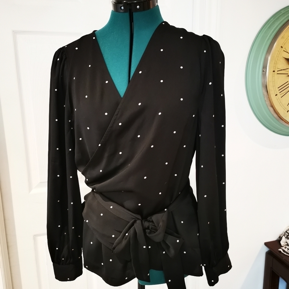 Satin wrap up top - Picture 5 of 5